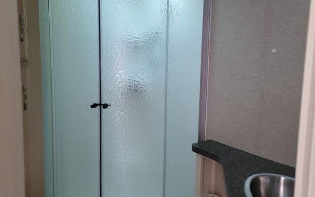 The White House on Freedom Way