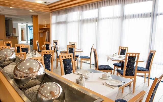 Miratel Hotel