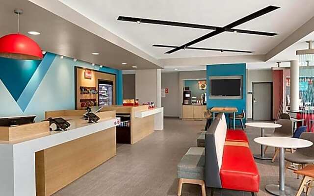 avid hotel Fayetteville West by IHG