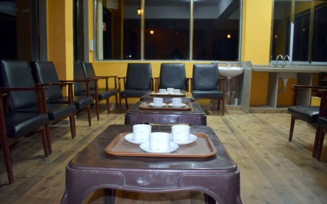 Hotel Kansar Palace