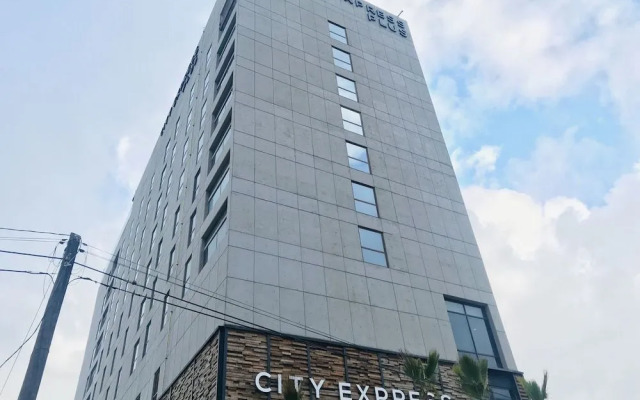 City Express Plus Ensenada