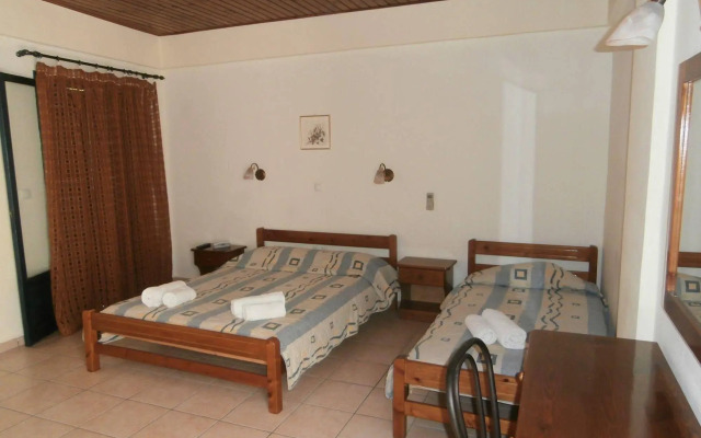 Glafki Studios & Apartments