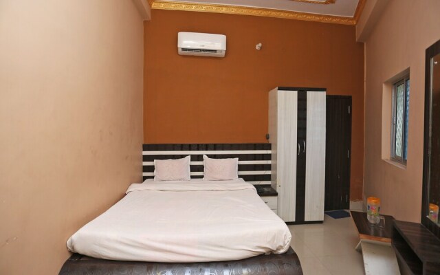 Spot On 45392 Maa Tara Hotel