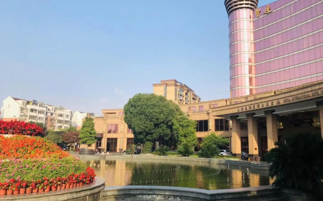 Royal International Hotel