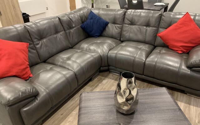 Impeccable 2-bed Apartment in Birmingham