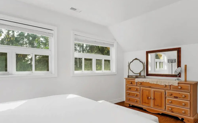 Private 2bdrm Unit With Ensuite Laundry - U5A