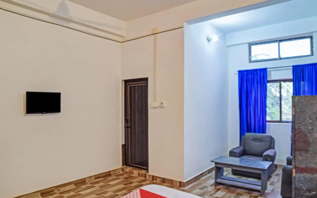 OYO Flagship 79490 Jp Guest House