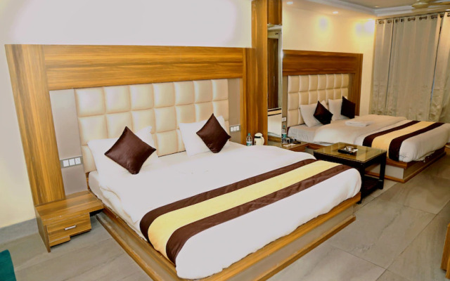 Hotel Green Leaf By T And M Hotels