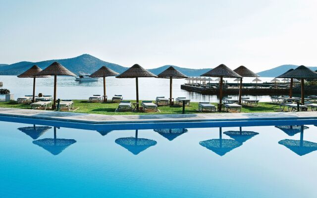 Elounda Peninsula All Suite Hotel