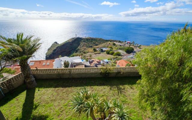 Garajau House - Sunrise to Sunset Ocean View Villa