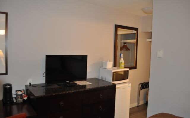 Travelodge by Wyndham Langley