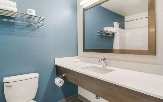 WoodSpring Suites Jacksonville Baymeadows