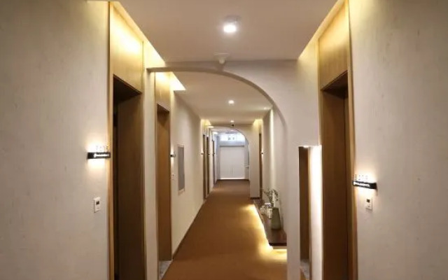 Nandu Hotel (Chengdu Renmin South Road Us Consulate)