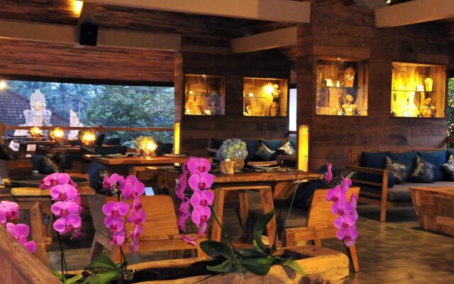 Sri Ratih Cottages