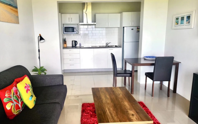 Nikao Hillside Suite