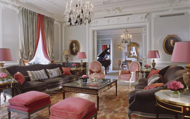 Hotel Plaza Athenee