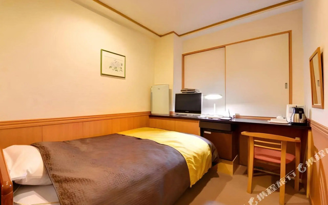Tokai Center Hotel