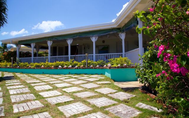 Windjammer, 4BR by Jamaican Treasures