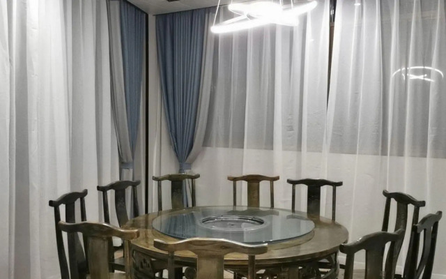 Aeston Hotel