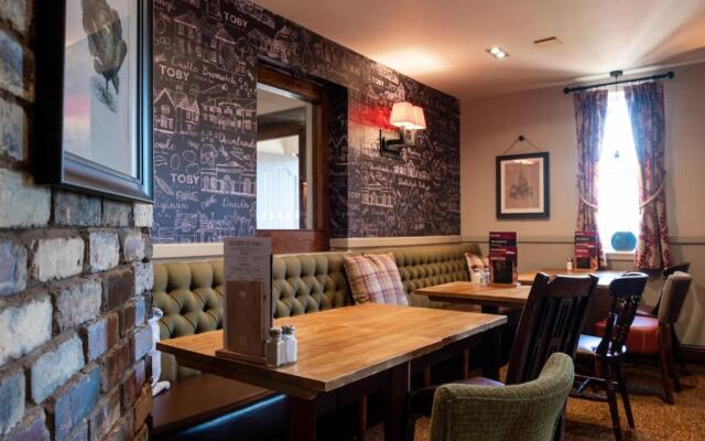 Toby Carvery, Strathclyde, M74 J6, by Innkeeper's Collection