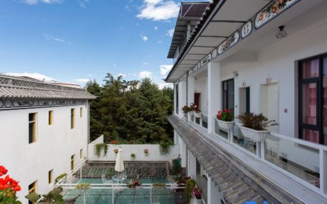 gorgeous morning inDALI