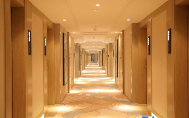 Kyriad Hotel (Foshan Xiqiao Mountain Guangdong Impressions)