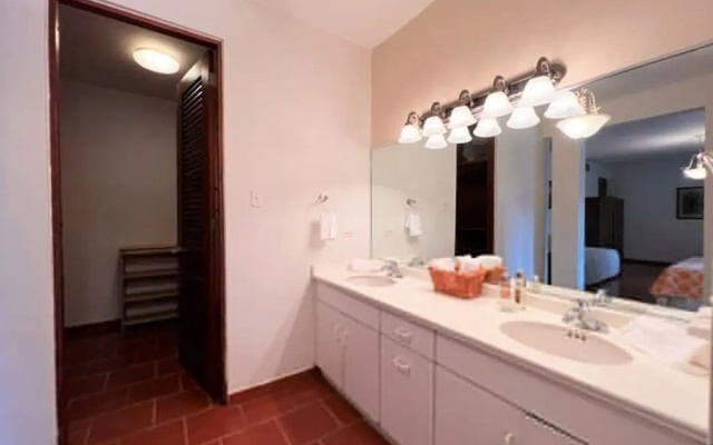 3 BR Villa Coco at Lakeside Villas