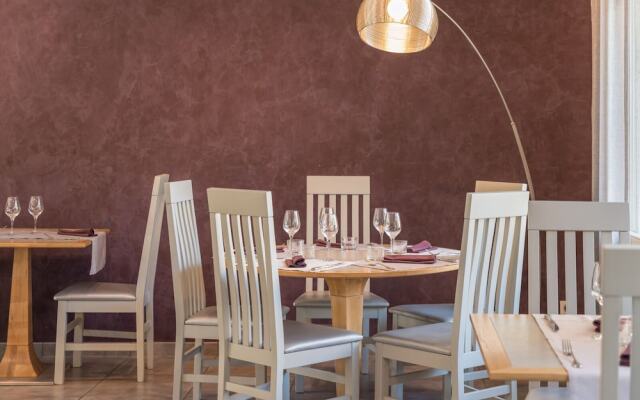 Le Réverbère - La Cuisinerie - L'Hôtellerie