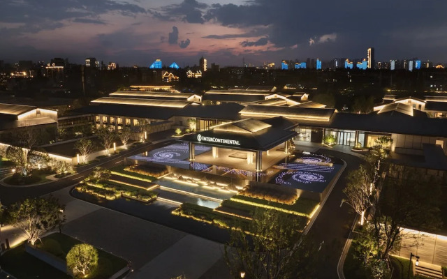 Intercontinental Xiangyang by IHG