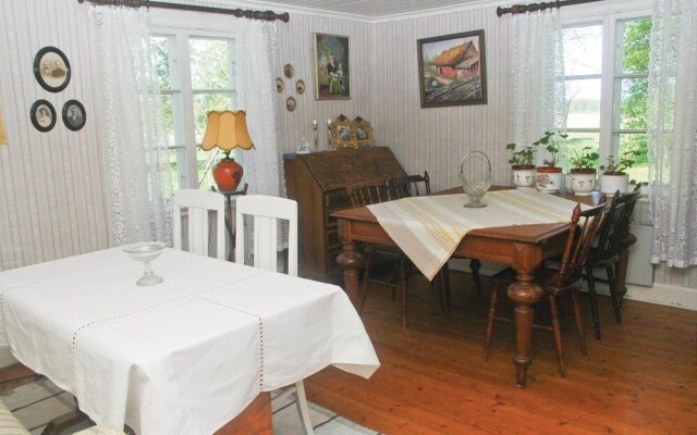 Awesome Home in Brålanda With 1 Bedrooms