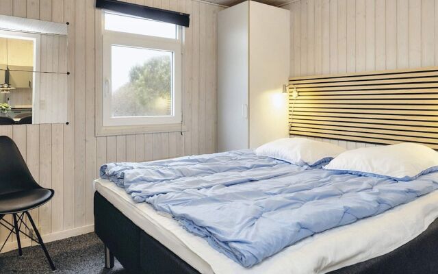 Luxury Cottage With Pool and Sauna-by Traum