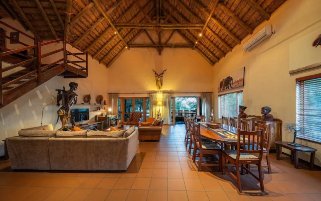 Bush Villa at Kruger Park Entrance