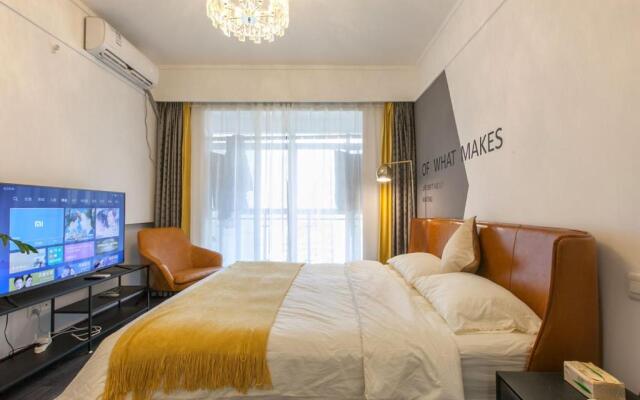 Wuhan Jianghan·Zhongshan Park· Locals Apartment 00157640