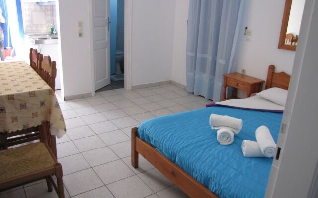 Studio Apartment Perivolos