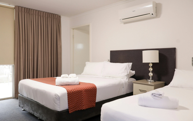 Hotel Gracelands – Guest Rooms – Parkes