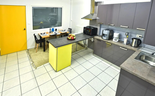 Contemporary studio in the heart of Athens