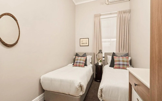The Commercial Quarters – Guest Rooms – Millthorpe