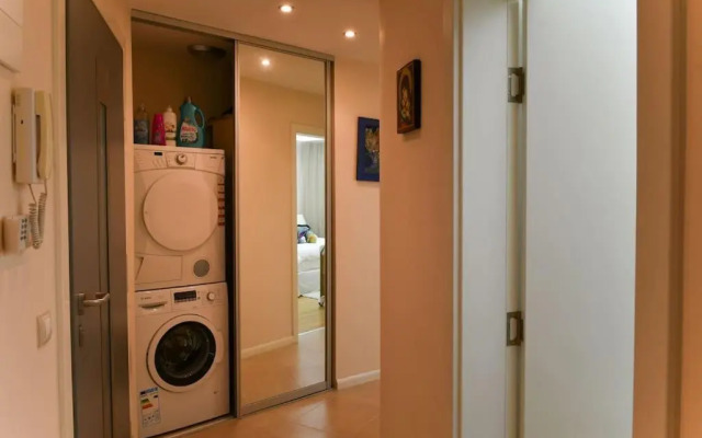 Аристократичен апартамент в сърцето на Ямбол