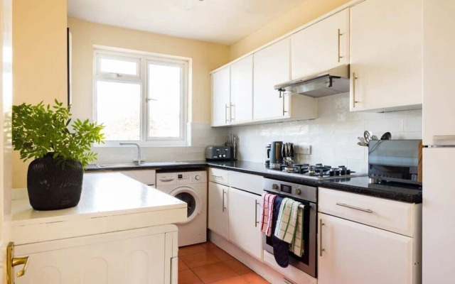 The Reading Wonder - Stunning 2bdr Flat With Parking