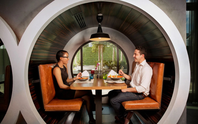 ibis One Central Hotel