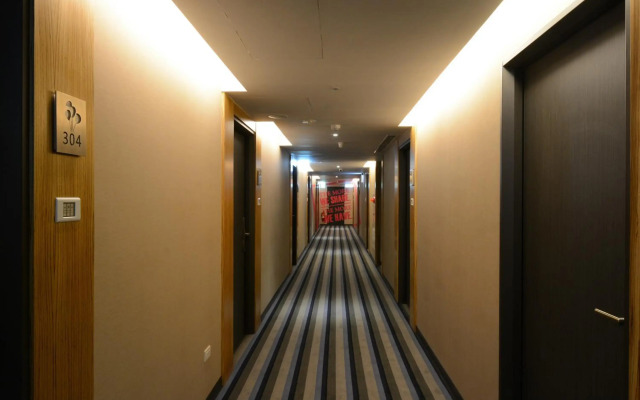 Travel Art Inn