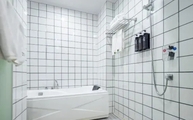 Olympic International Hotel