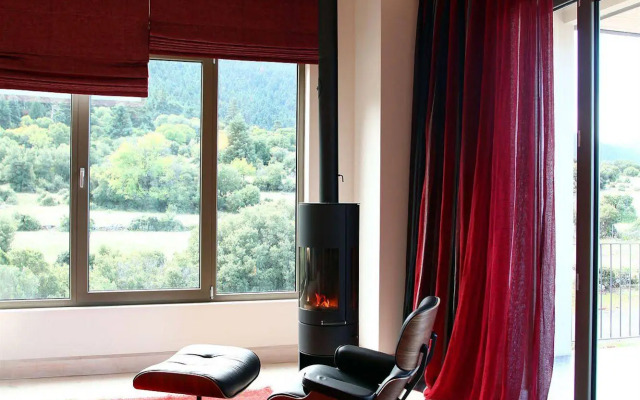Seleni Suites