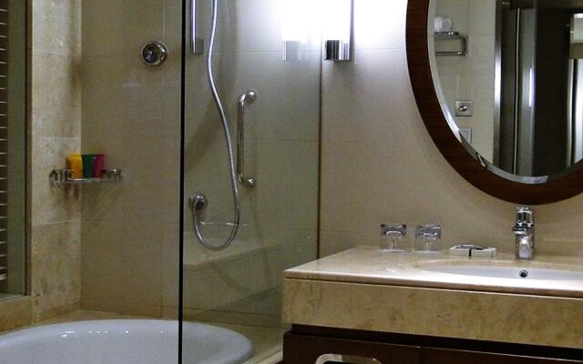 Crowne Plaza Doha - the Business Park, an IHG Hotel