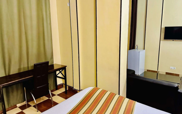 YaahoT Hotel
