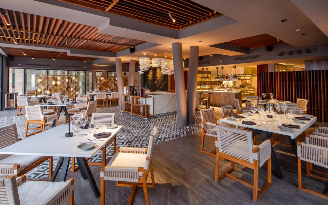 The Club at Solaz, Luxury Villas