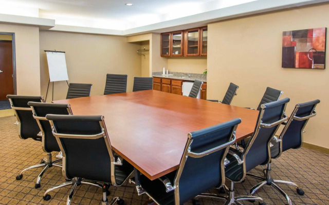 Garner Hotel Liberty Lake by IHG