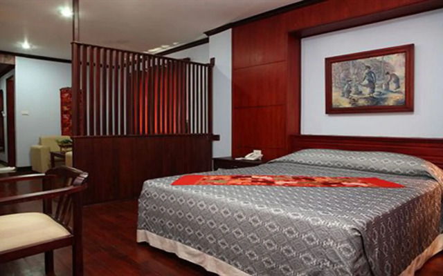 Vansana Riverside Hotel