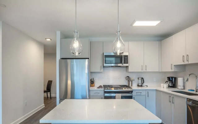 Atlantic Station West - 9T