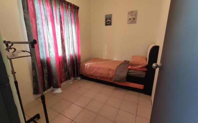 Homestay at Petrajaya,Kuching
